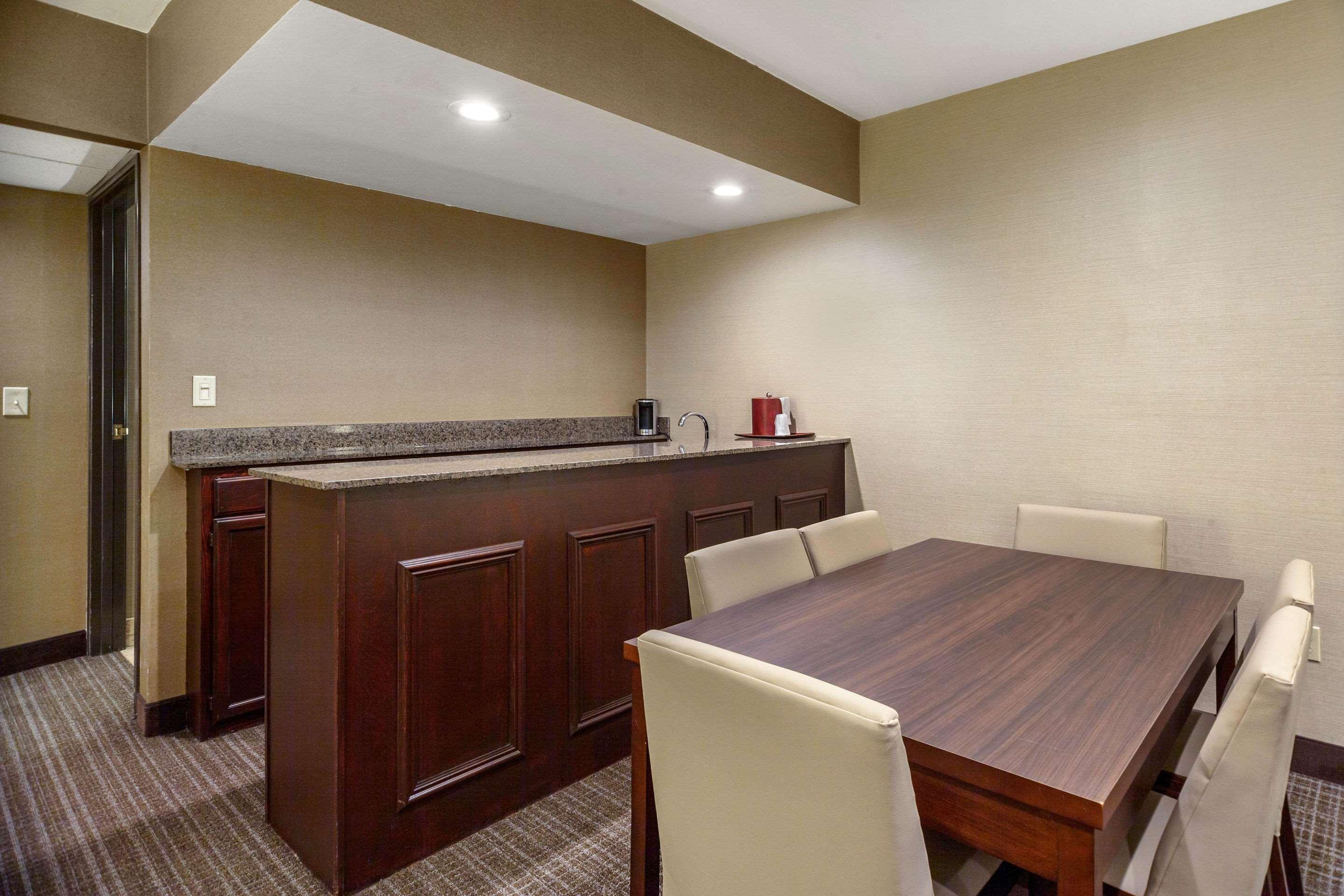 Comfort Suites Green Bay Buitenkant foto